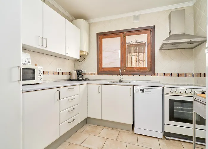 Calle Isabel 13 * Nerja