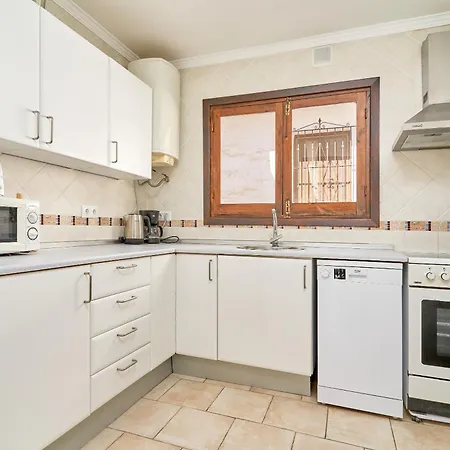 Calle Isabel 13 * Nerja